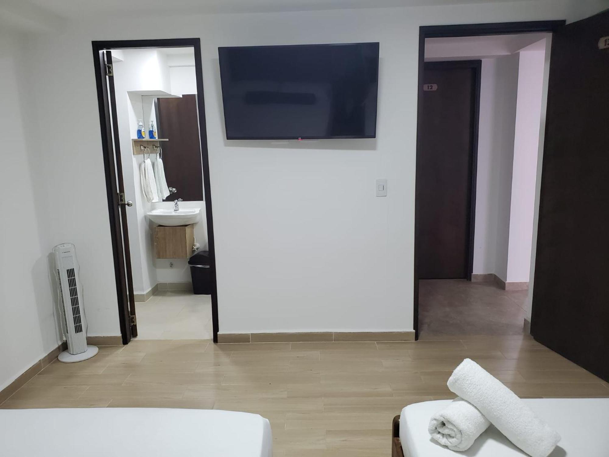 ميديلين Cloud9 Hostel المظهر الخارجي الصورة